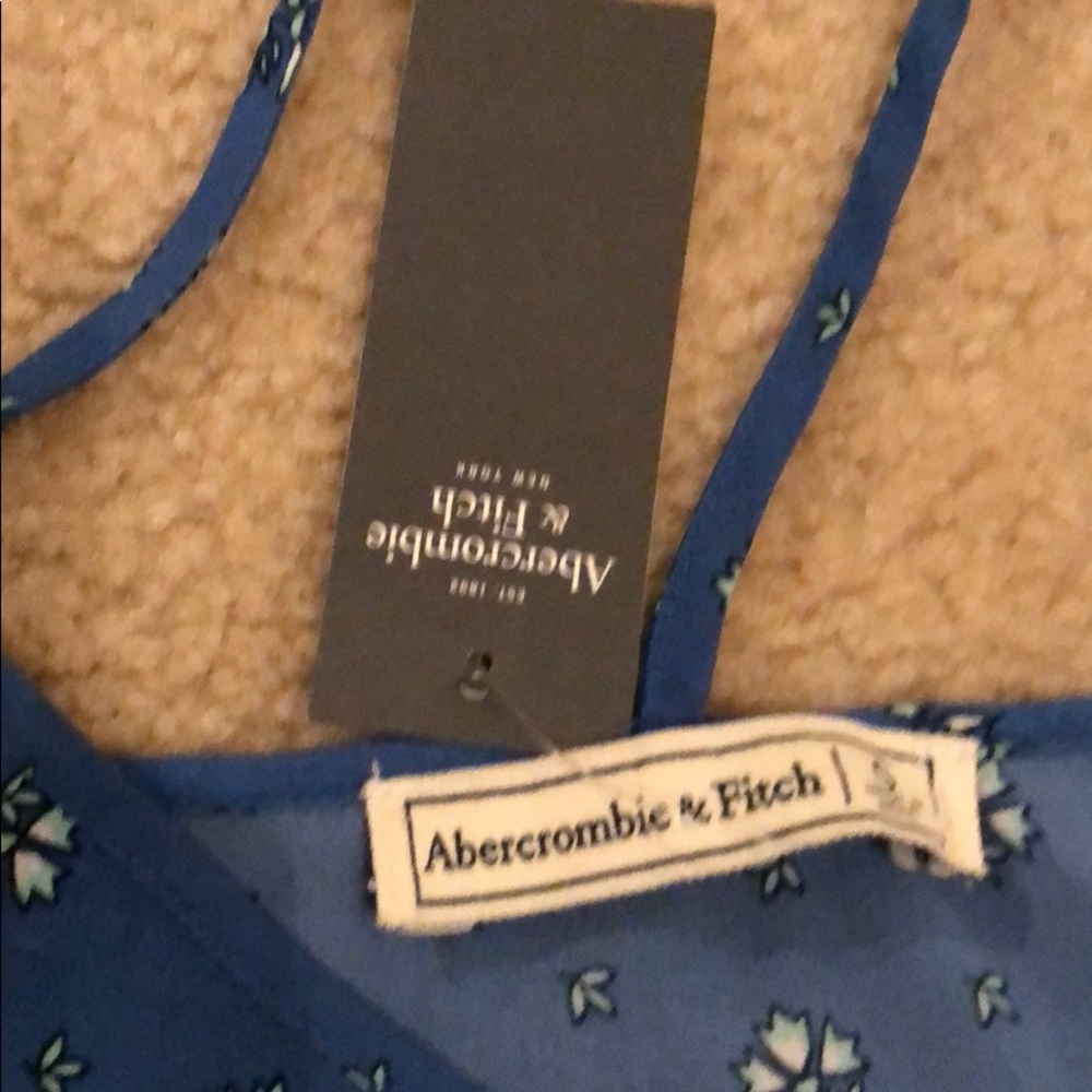 Abercrombie ruffles scoop neckline cami blue - Picture 3 of 3